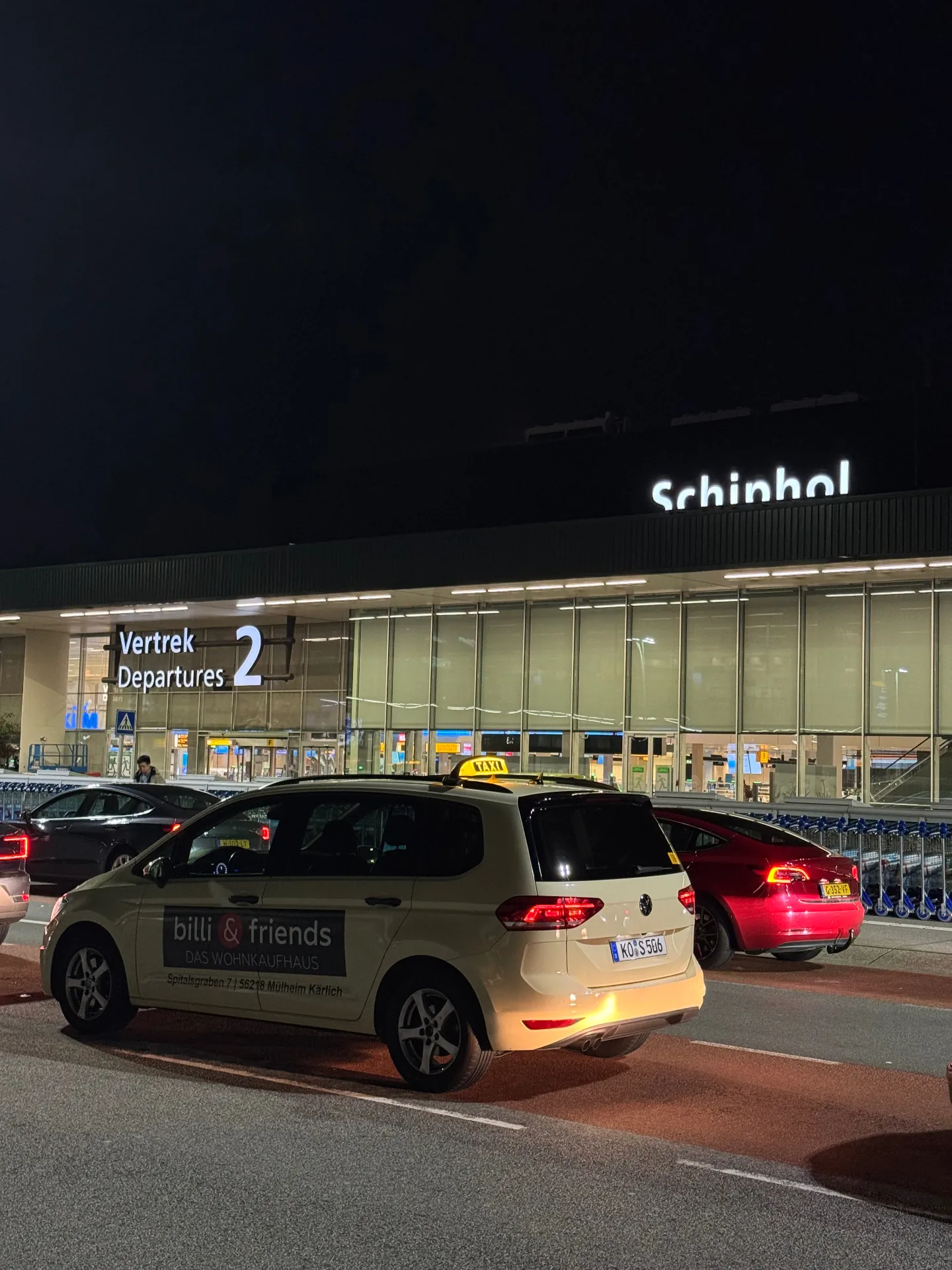 Taxi Ahmed Flughafentaxi - Transfer zu Schiphol und anderen Flughäfen